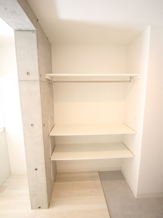 物件内観写真15　(靴箱)