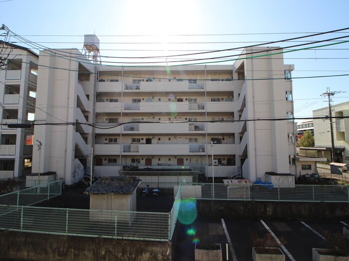 物件内観写真22　(室内からの展望)