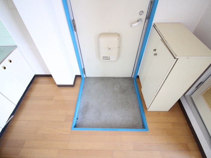 物件内観写真19　(玄関)