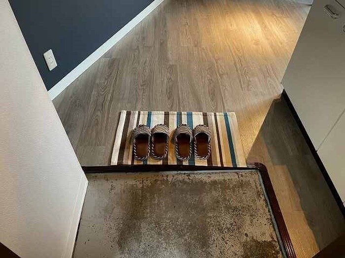 物件内観写真9　(玄関)