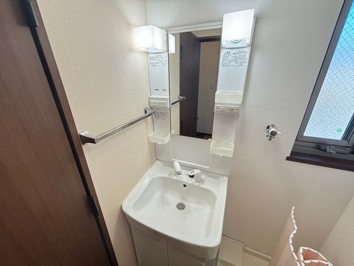 物件内観写真13　(洗面)