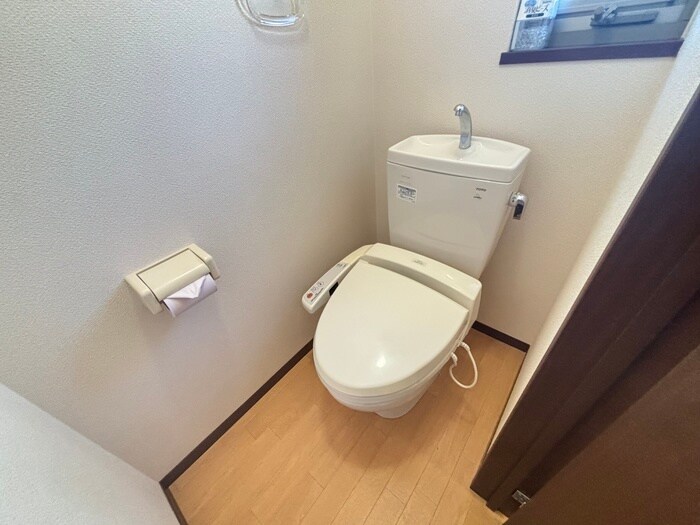 物件内観写真15　(トイレ)