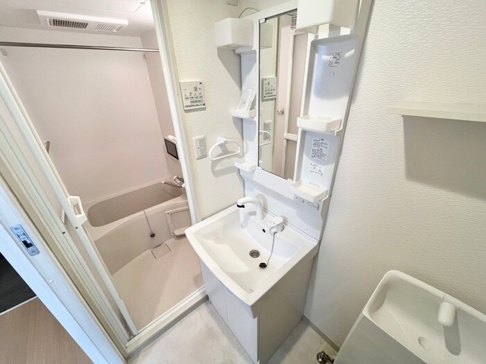 物件内観写真12　(洗面)