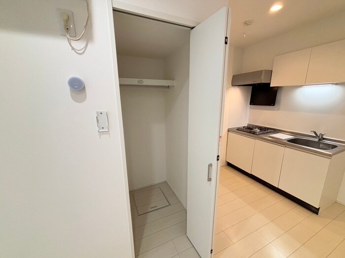 物件内観写真15　(収納)