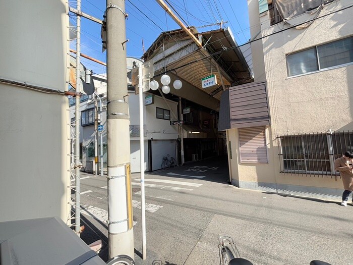 物件内観写真17　(室内からの展望)