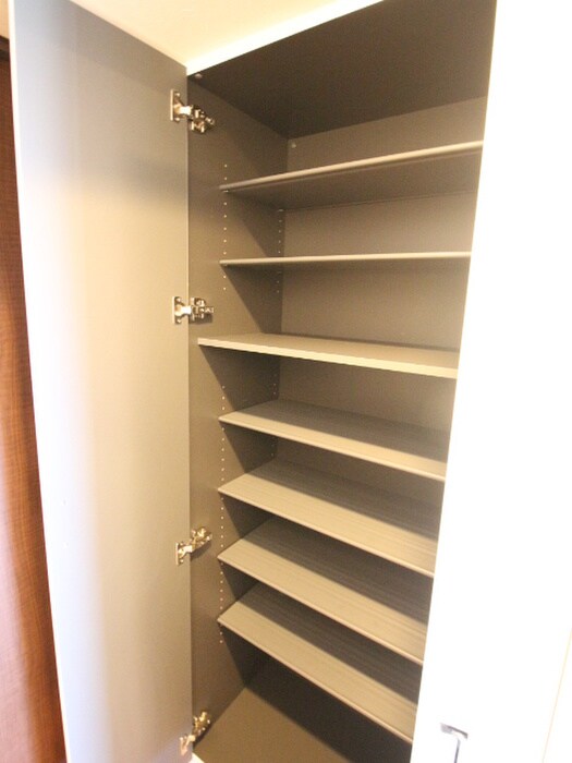 物件内観写真9　(収納)