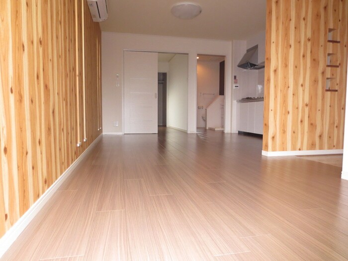 物件内観写真4　(居室)