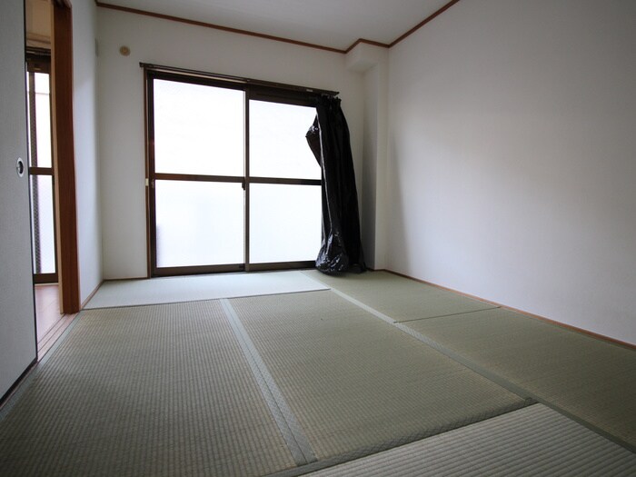 物件内観写真9　(居室)