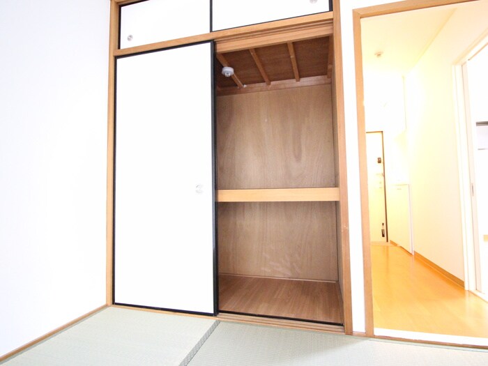 物件内観写真10　(居室)