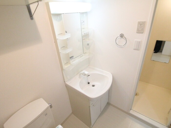 物件内観写真12　(洗面)