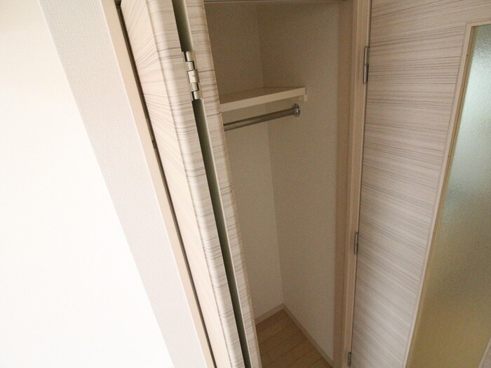 物件内観写真13　(収納)