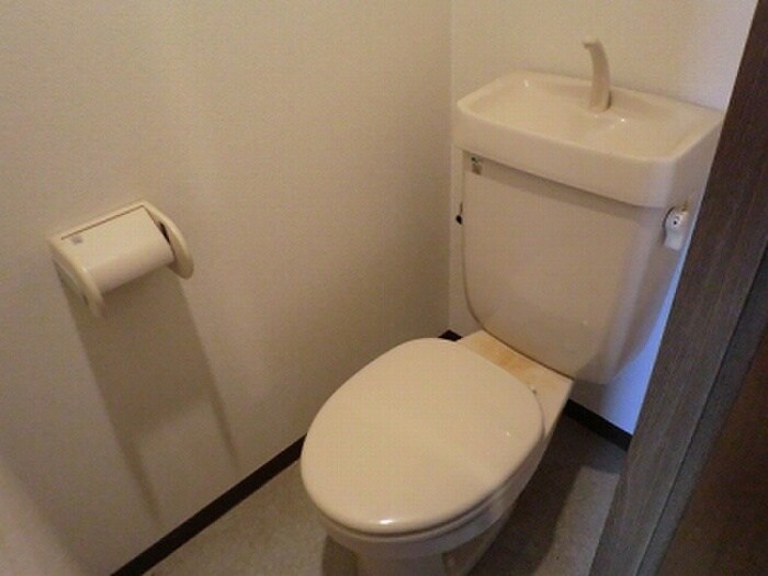 物件内観写真13　(トイレ)