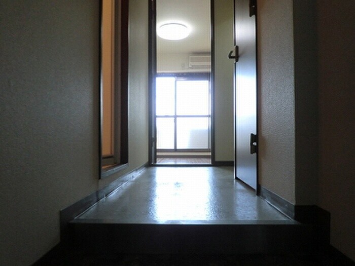 物件内観写真14　(廊下)
