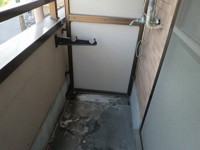 物件内観写真15　(洗濯機置場)