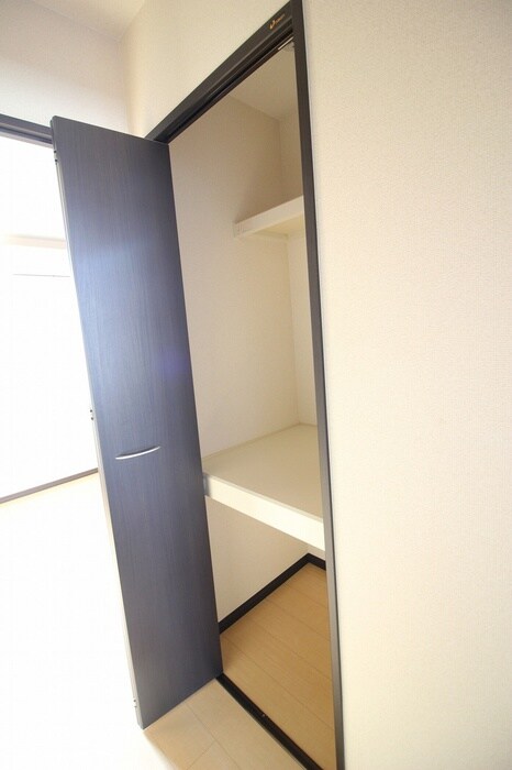 物件内観写真21　(収納)