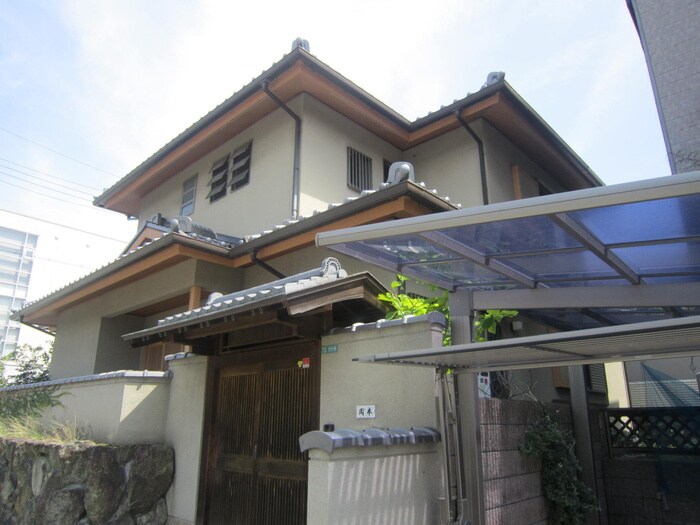 音村邸の物件外観写真