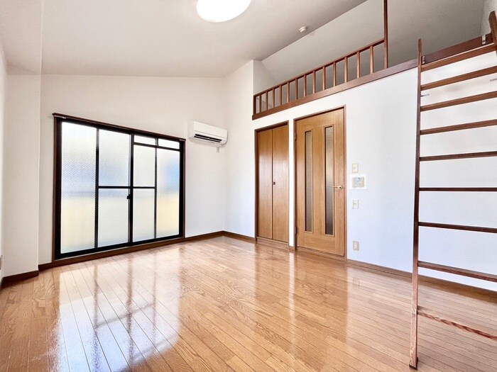 物件内観写真6　(居室)