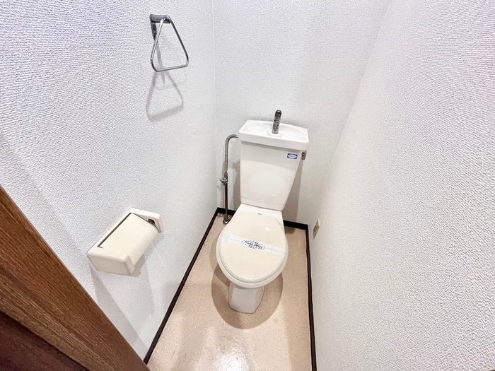 物件内観写真14　(トイレ)