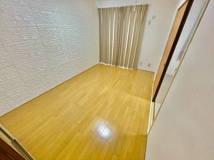 物件内観写真13　(居室)