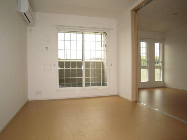 物件内観写真5　(居室)