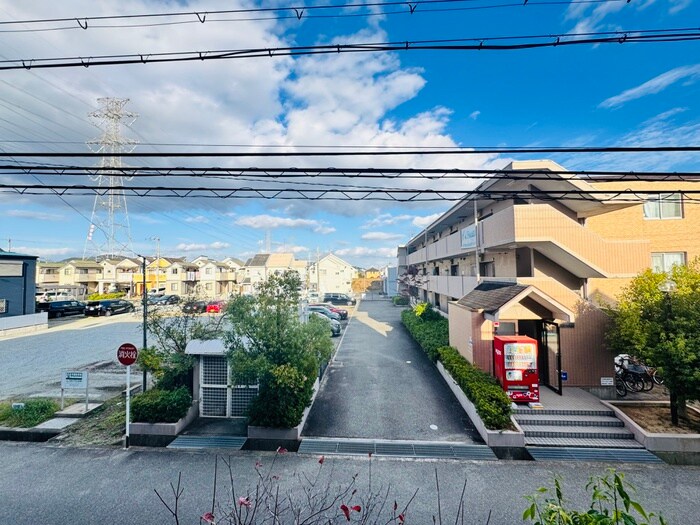 物件内観写真15　(室内からの展望)