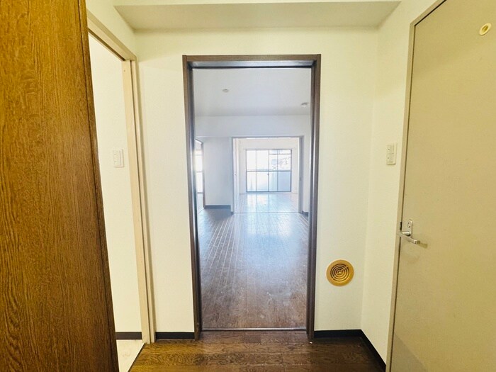 物件内観写真19　(廊下)