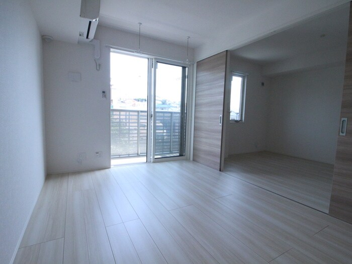 物件内観写真12　(居室)