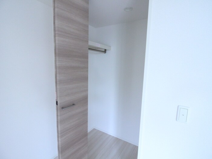 物件内観写真15　(収納)