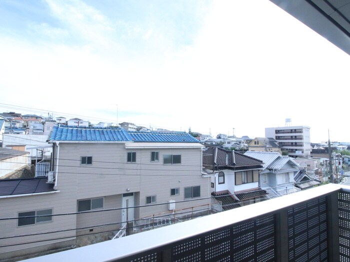 物件内観写真16　(室内からの展望)