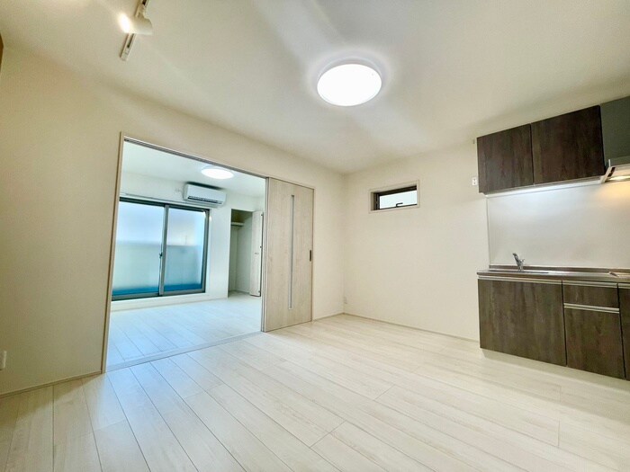 物件内観写真8　(居室)