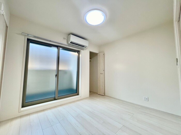 物件内観写真9　(居室)