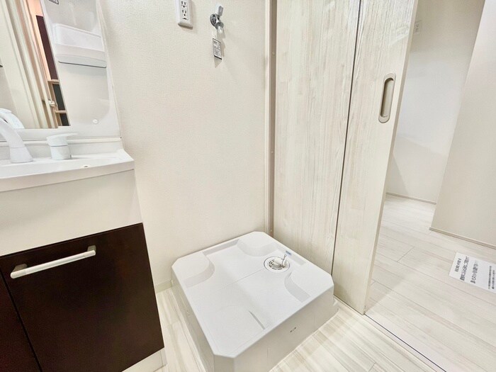 物件内観写真15　(洗濯機置場)