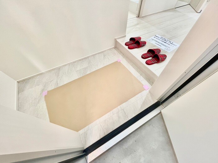 物件内観写真17　(玄関)