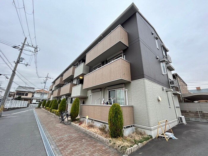 物件外観写真2　(外観写真)