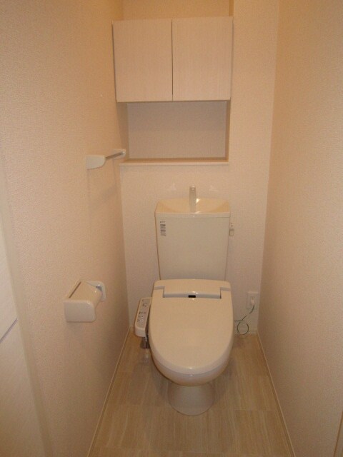 物件内観写真15　(トイレ)