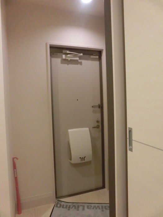 物件内観写真18　(玄関)