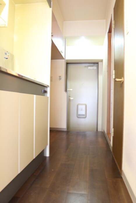 物件内観写真7　(廊下)