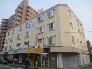高橋コーポラス外観写真