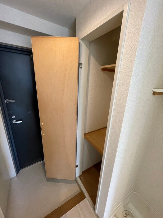 物件内観写真18　(収納)