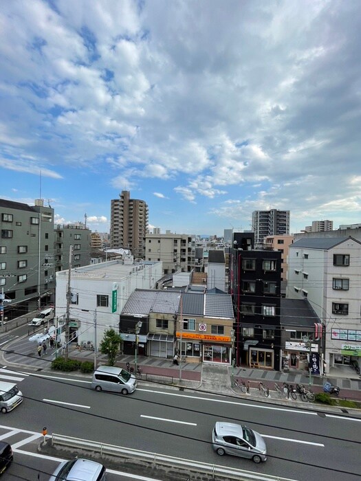 物件内観写真22　(室内からの展望)