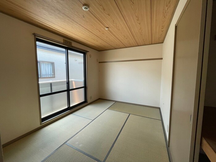 物件内観写真9　(居室)