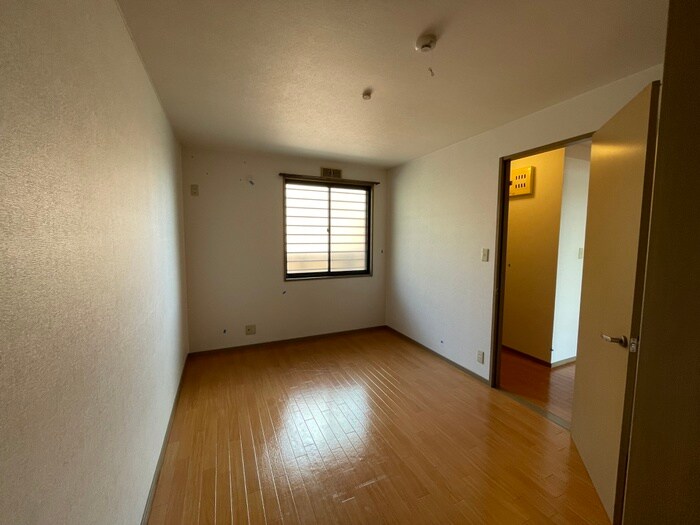 物件内観写真10　(居室)