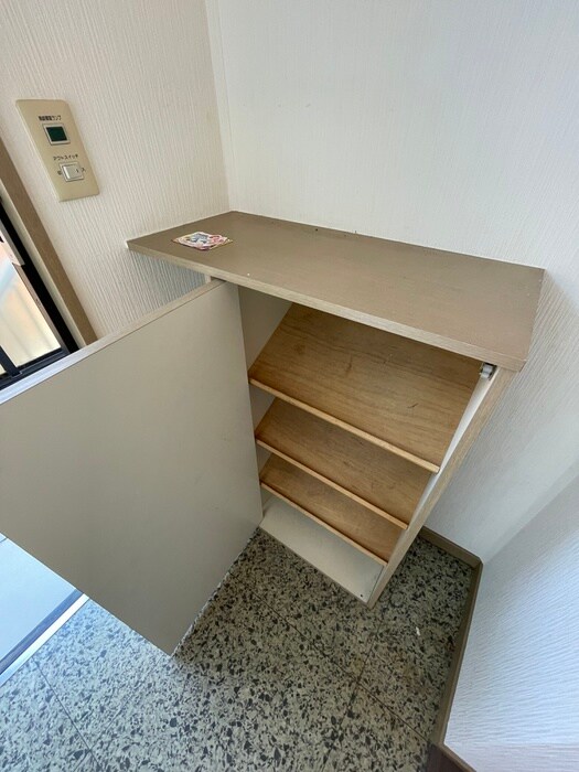 物件内観写真17　(靴箱)