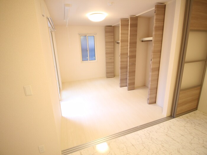 物件内観写真13　(居室)