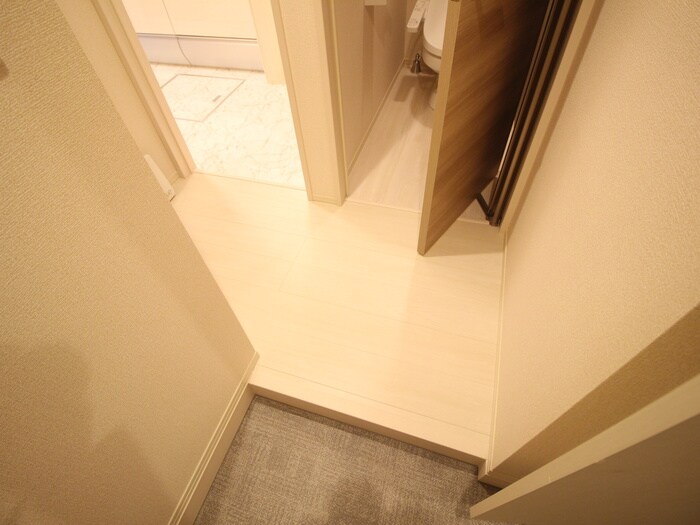 物件内観写真18　(廊下)