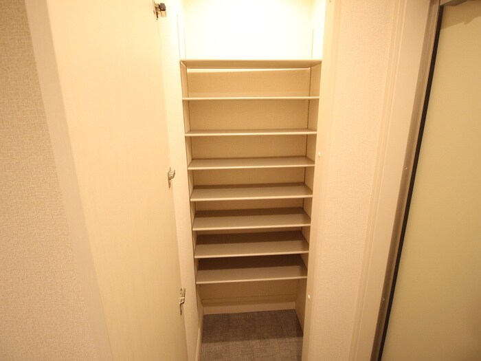 物件内観写真19　(靴箱)