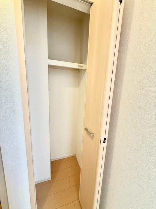 物件内観写真15　(収納)