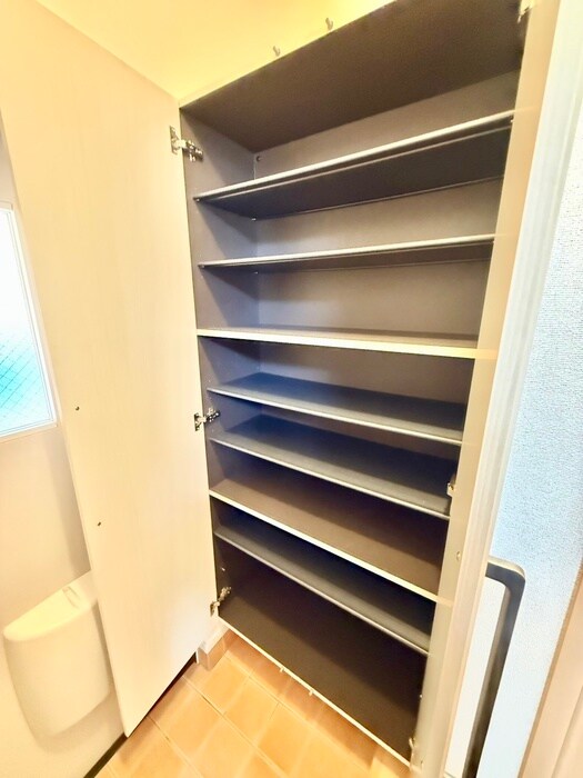 物件内観写真17　(靴箱)