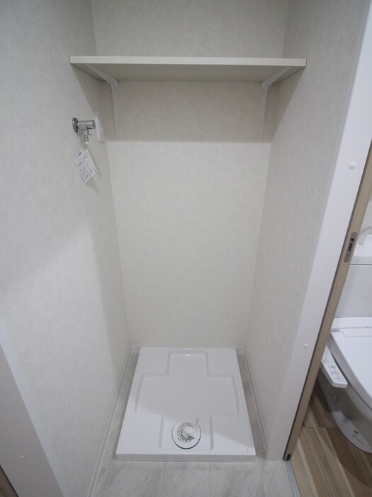 物件内観写真13　(洗濯機置場)