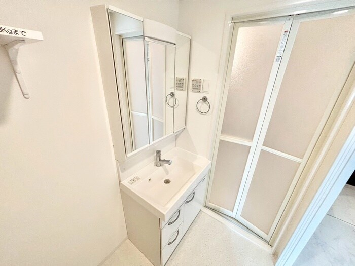 物件内観写真12　(洗面)